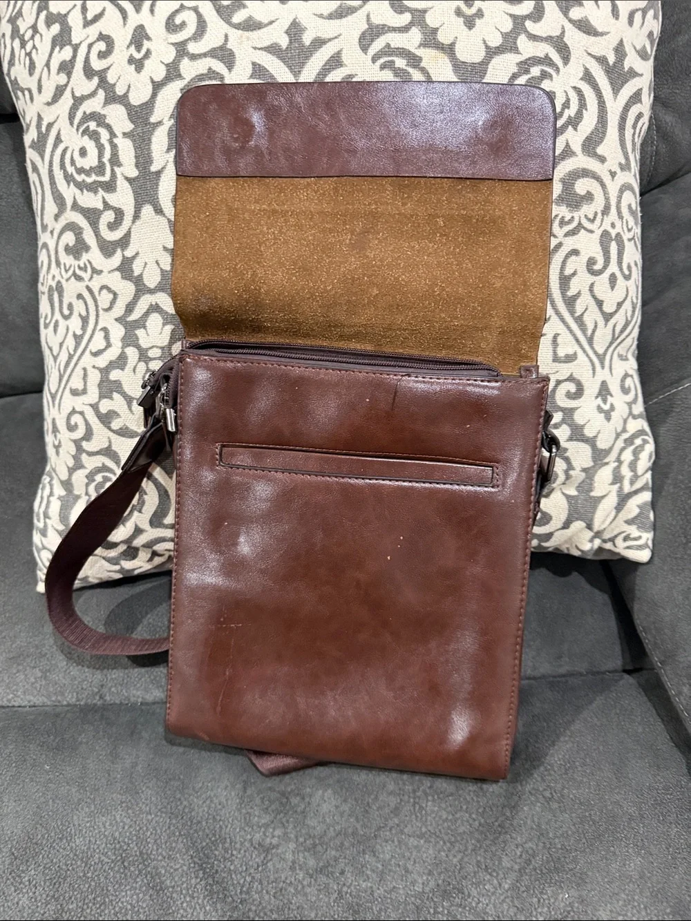 Gucci Brown Leather Messenger Crossbody Bag